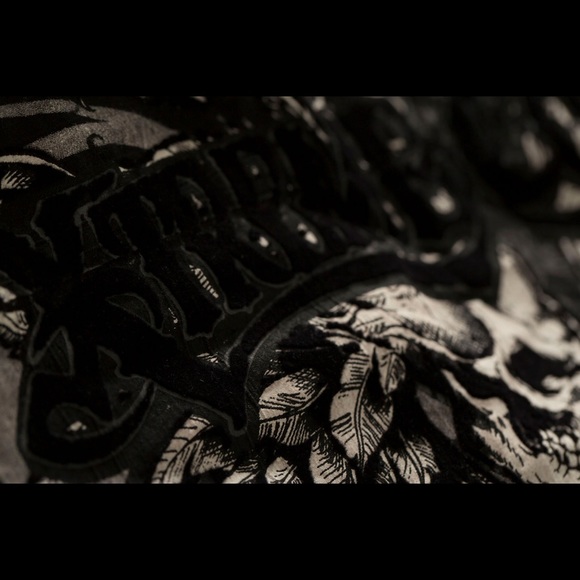 NWT Xtreme Couture Kings Fall Long Sleeve Shirt - Picture 5 of 6